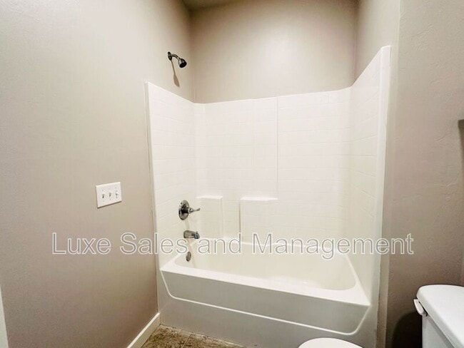 Building Photo - 2116 Camino Del Plaza Ln