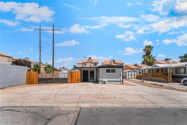 Building Photo - 5402 Tahoe Dr