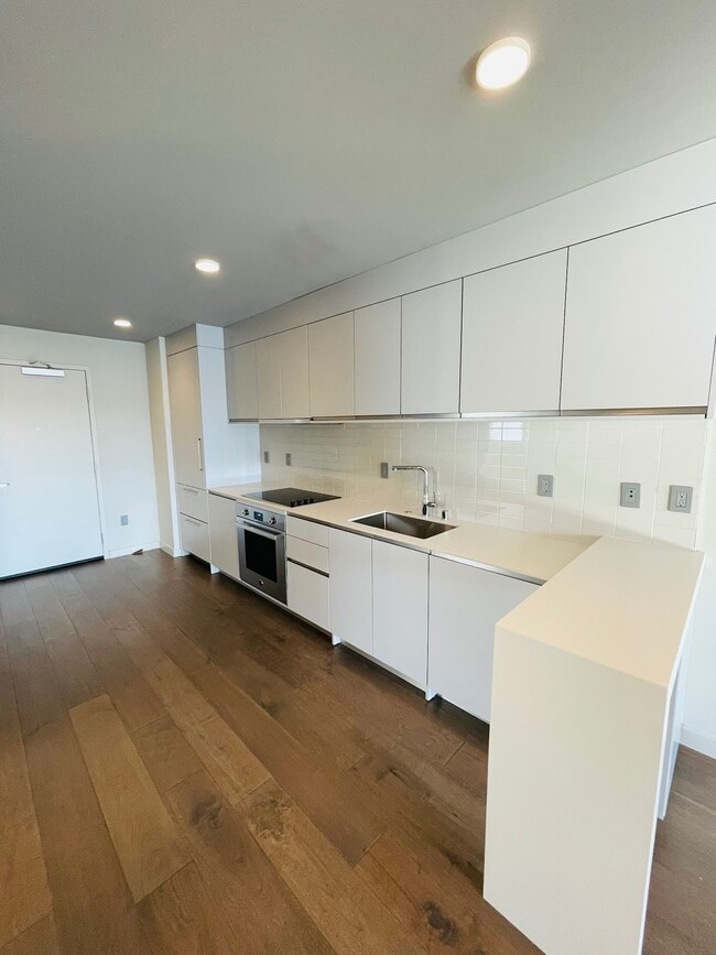 Building Photo - 1238 Sutter St