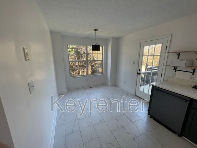 Building Photo - 7054 Yellow Oak Ln