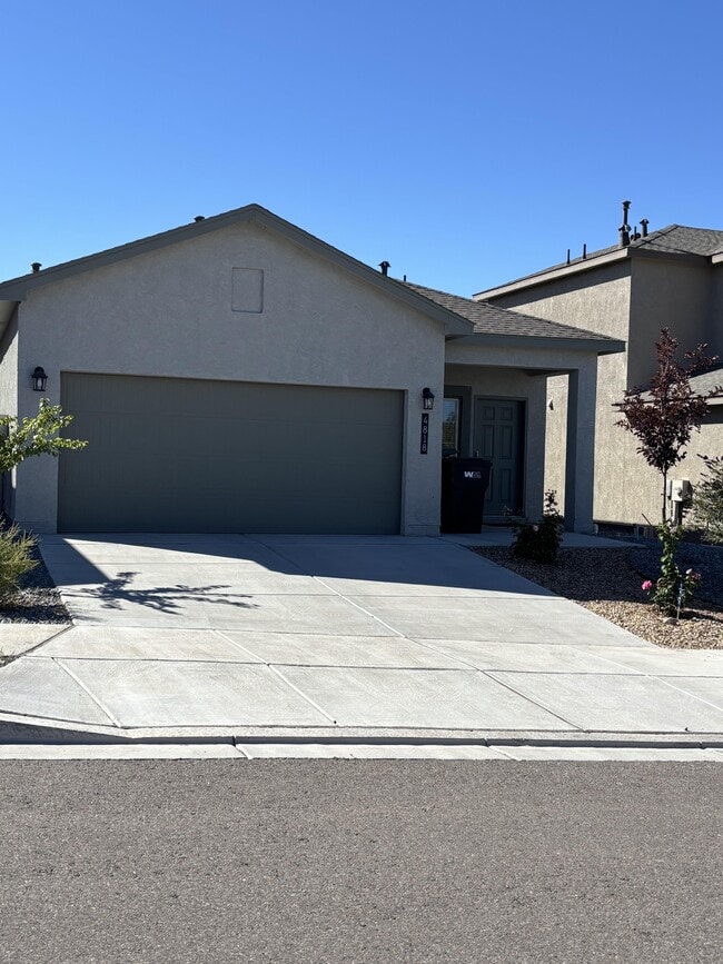 Building Photo - 4818 Mount Salas St NE