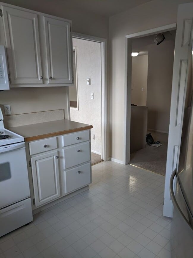 Building Photo - Mercer Island 2 bedroom Condo