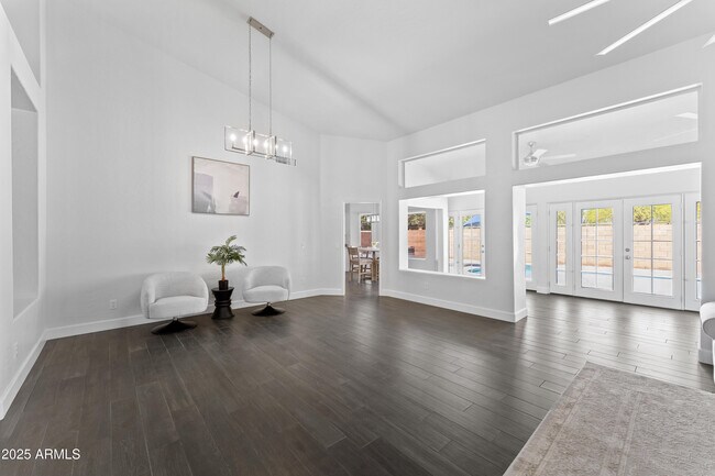 Building Photo - 1804 W Madero St
