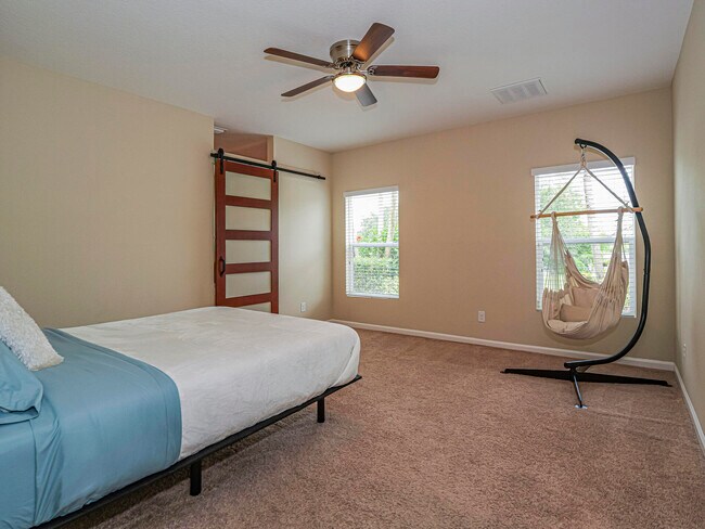 Building Photo - 1750 Berkshire Cir SW