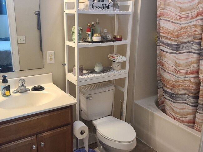 Building Photo - 3 bedroom/2 bath home Holly Ridge - Sages Ridge