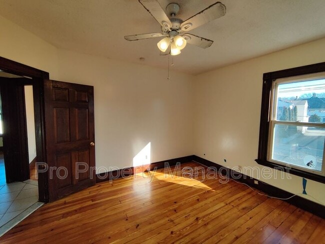 Building Photo - 107 Tremont St