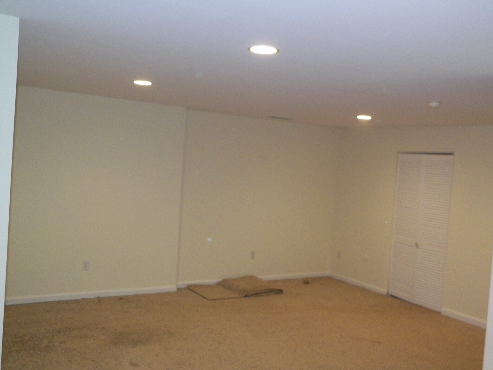 Building Photo - 5077 Rosewood Dr