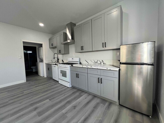 Building Photo - 8901 Blackheath Cir