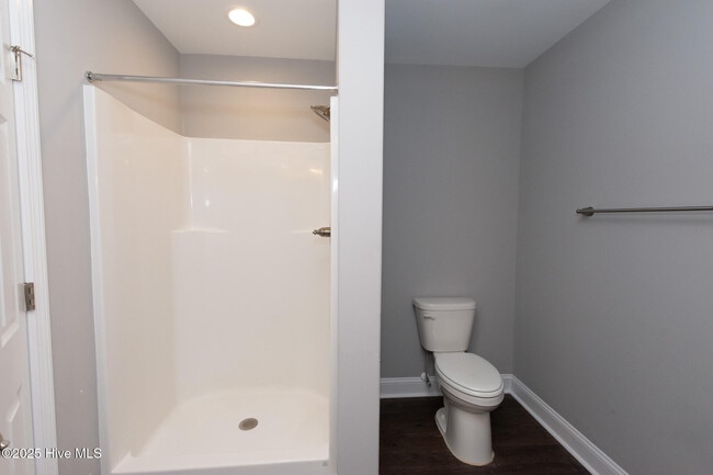 Building Photo - 608 Feather Ct