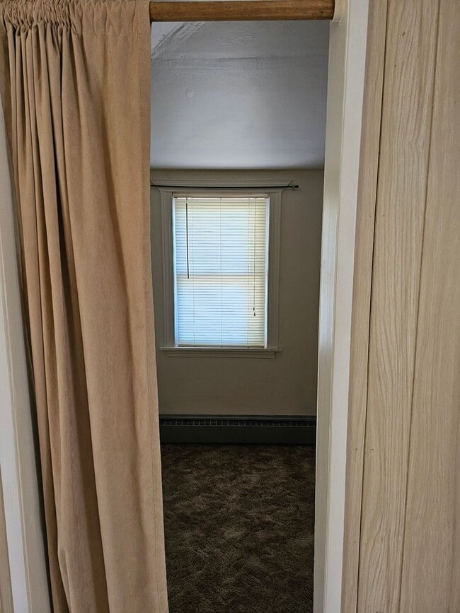 Building Photo - One Bed One Bath House