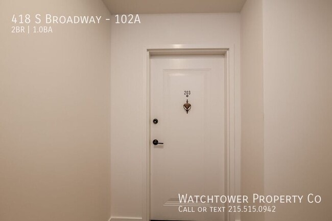 Building Photo - 418 S Broadway-102A