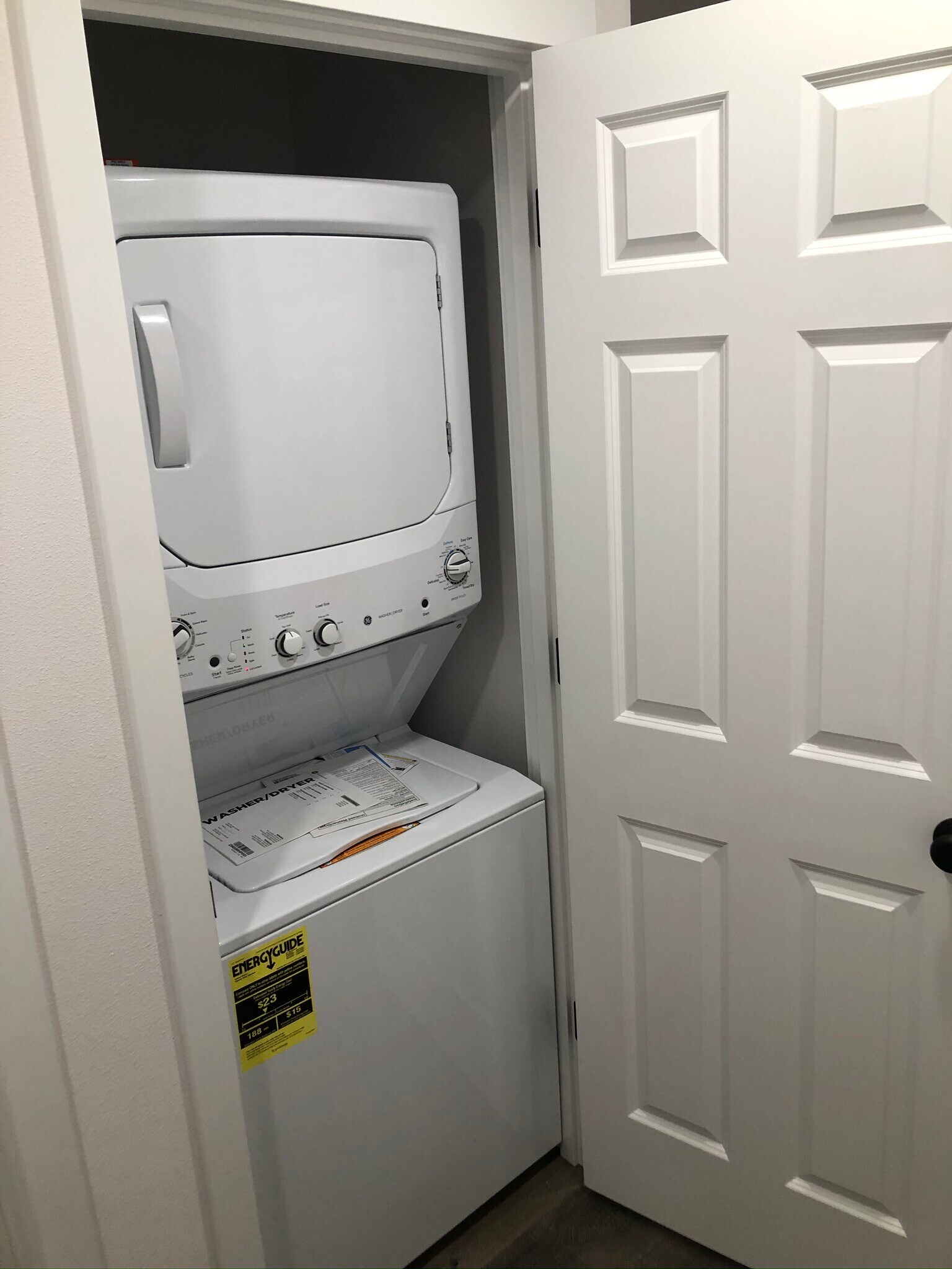 Building Photo - 7411 S Park Ave