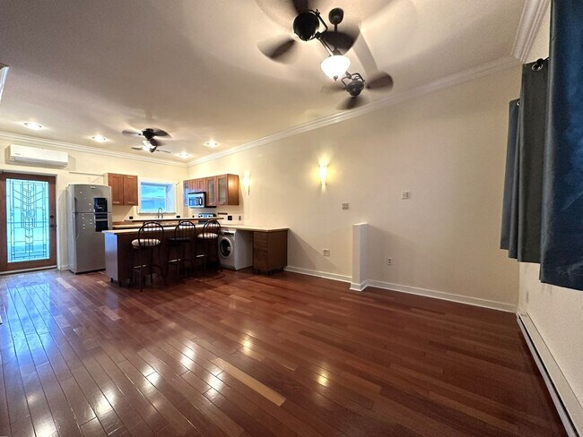 Building Photo - Gorgeous Studio Apartment in Fishtown with...