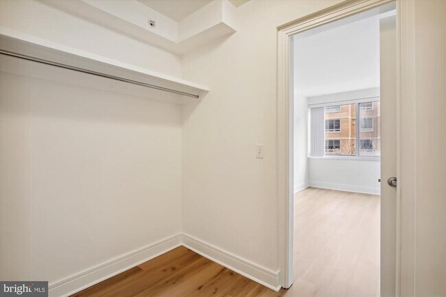 Building Photo - 800 4th St SW