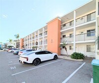 Building Photo - 2328 Canal Dr