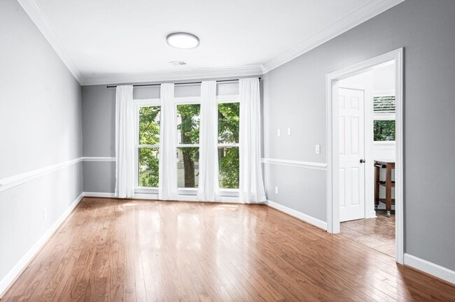 Building Photo - Charming 2BR/2BA condo in Green Hills!