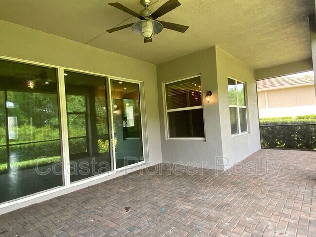Building Photo - 31134 Spruceberry Ct