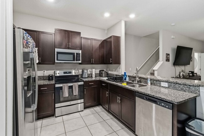 Kitchen - 9622 Pembrooke Pines Dr