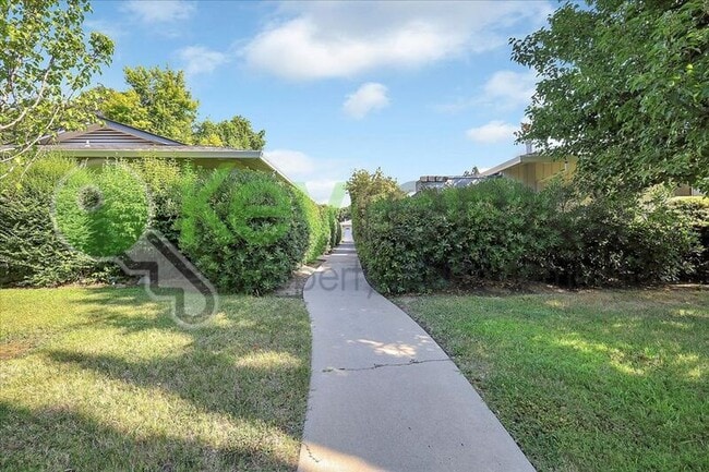 Building Photo - 6705 Greenback Ln
