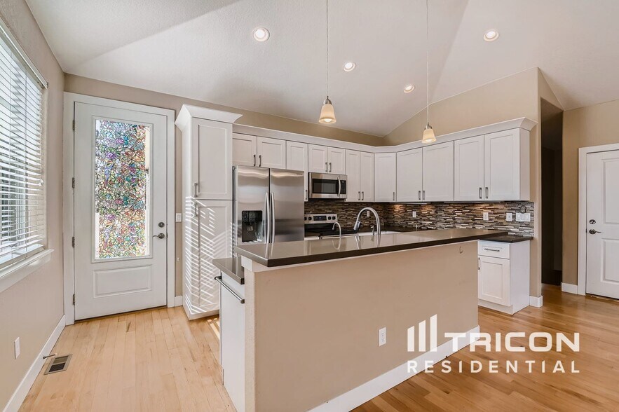 Building Photo - 10551 Xanadu St