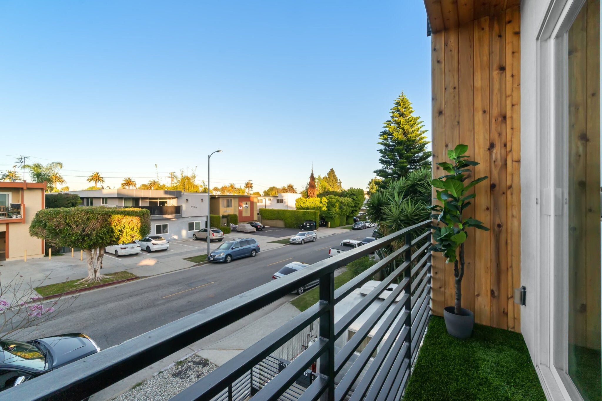 Building Photo - 3917 Inglewood Blvd