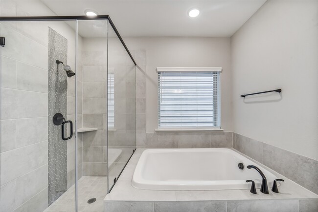 Building Photo - 10964 Swang Link Dr