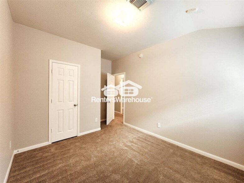 Building Photo - 2206 Wildbrook Canyon Ln