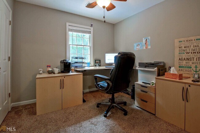 Building Photo - 208 Wysteria Ct