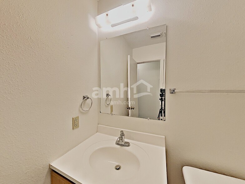 Building Photo - 7022 Purple Rdg