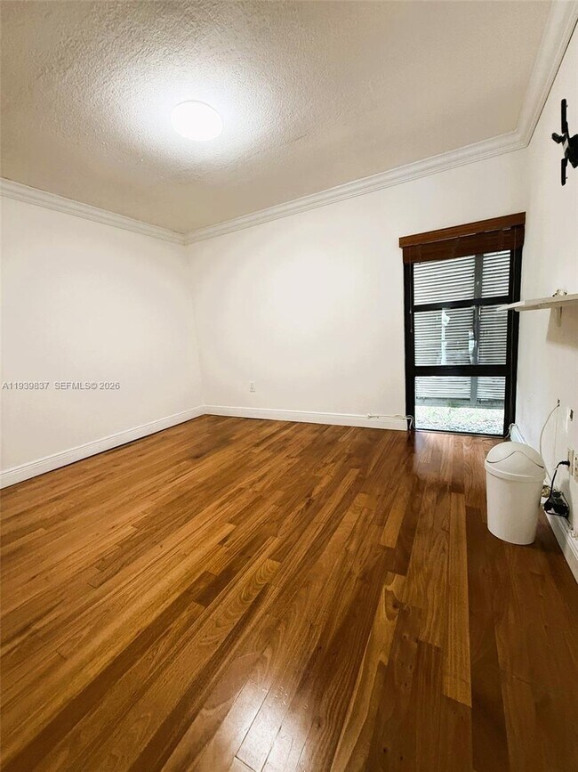 Building Photo - 16005 Kingsmoor Way