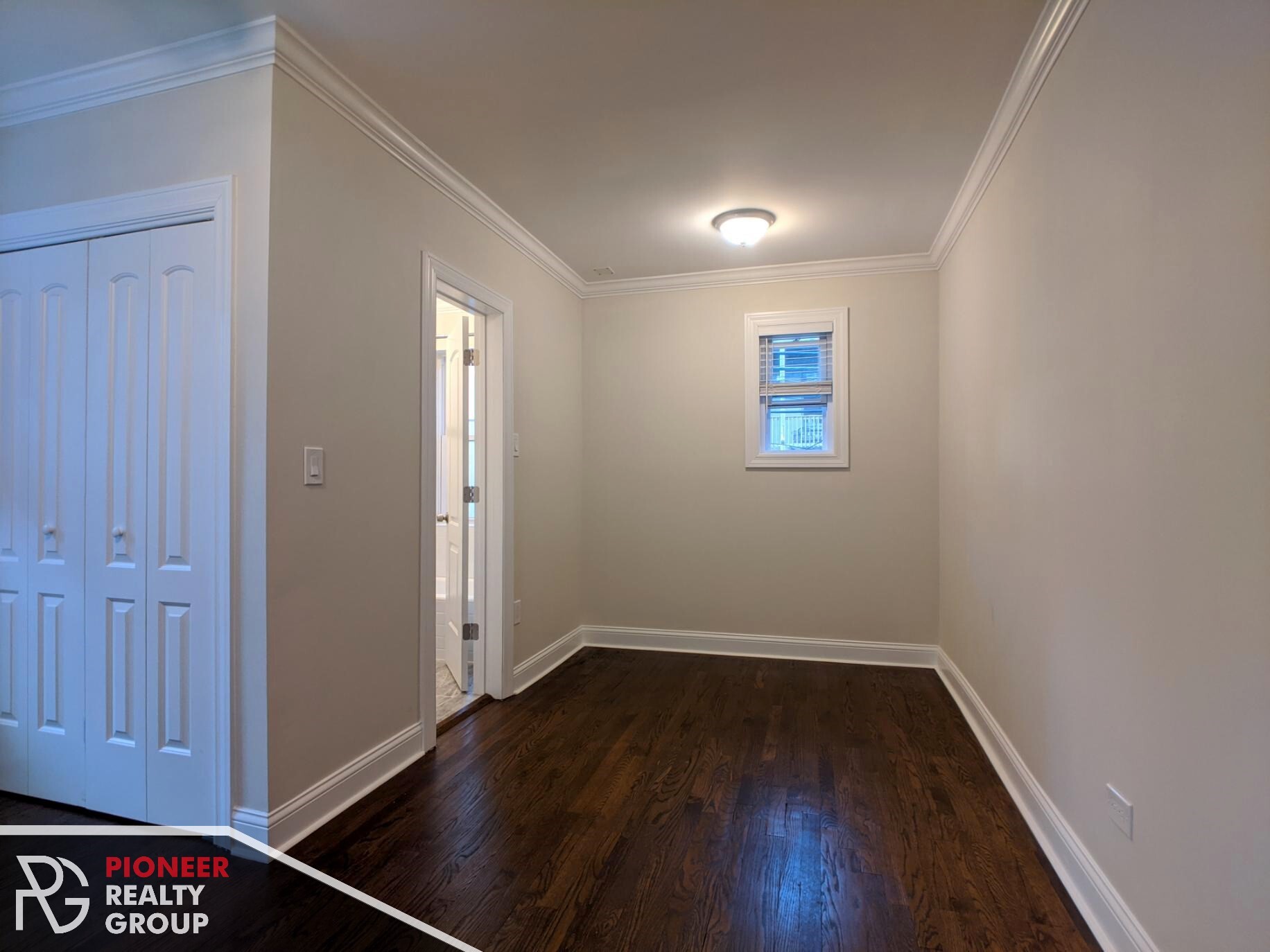 Building Photo - 2127 N Dayton St