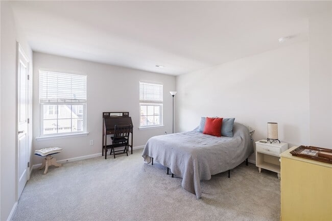 Building Photo - 23 Keuka Ln