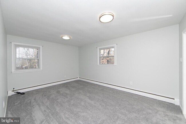 Building Photo - 332 Woodbine St