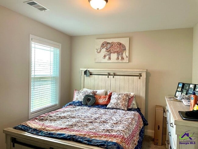 Building Photo - 190 Red Tail Cir
