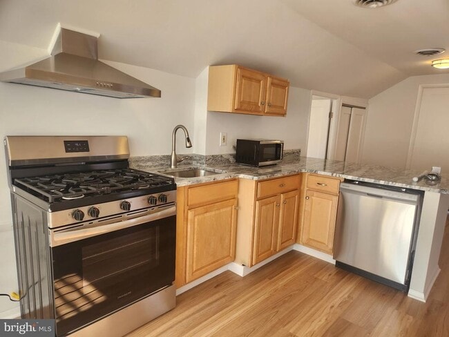 Building Photo - 809 Bay Ridge Ave