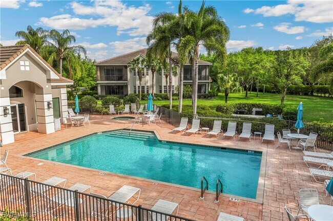 Building Photo - 4970 Westchester Ct