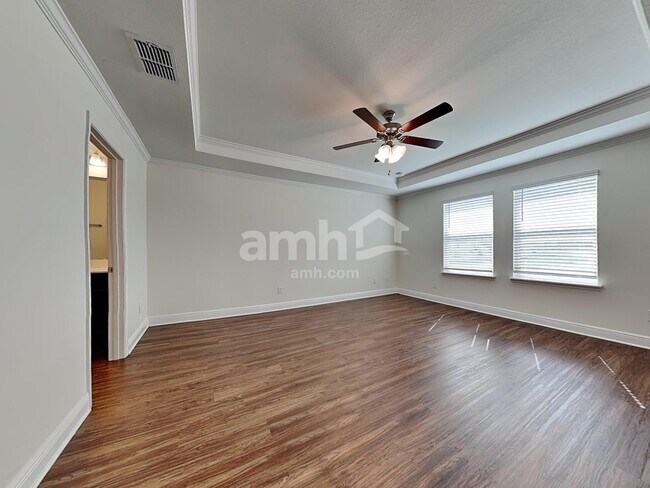 Building Photo - 1048 Lake Trudy Dr