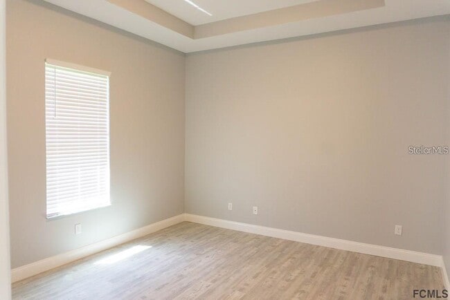 Building Photo - 64 Farmsworth Dr