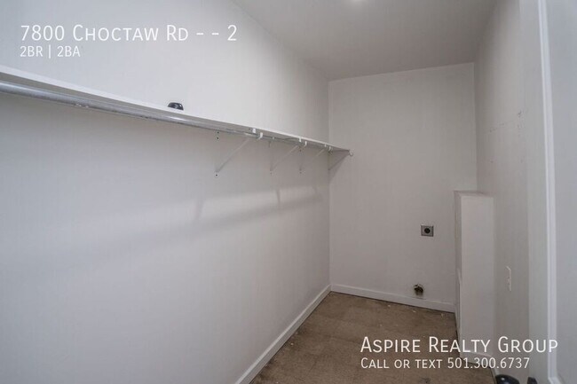 Building Photo - 7800 Choctaw Rd