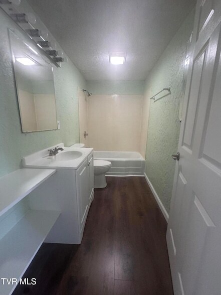 Building Photo - 179 Gilmer St