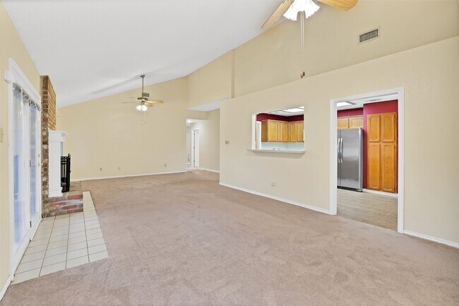 Building Photo - 2118 Churchill Downs Dr