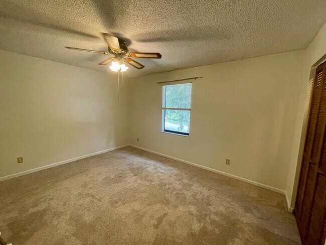 Building Photo - Townhome in Ormond Beach