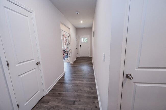Building Photo - 1201 Santa Lucia Dr