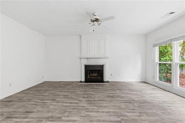 Building Photo - 6430 Barwick Ln