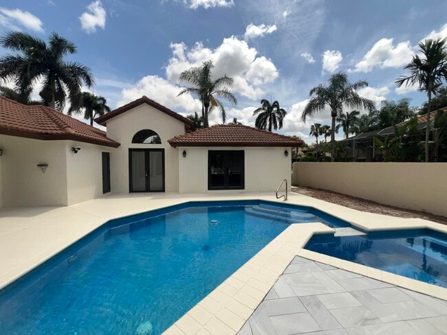 Building Photo - 20077 Palm Island Dr