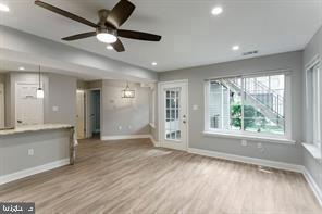 Building Photo - 1611 Carriage House Terrace