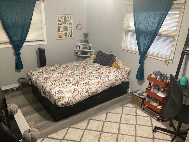 Building Photo - 947 E Market St