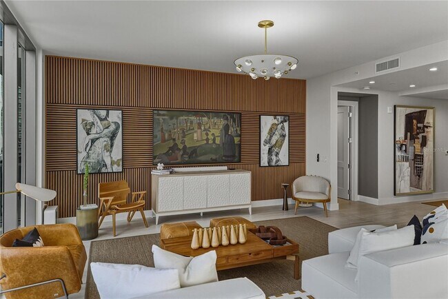 Building Photo - 275 1st Ave S