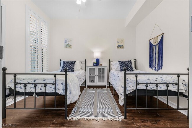 Building Photo - 2620 Somerville Loop