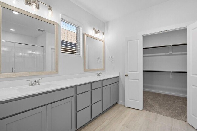 Building Photo - 17219 Bluebonnet Creek Trl